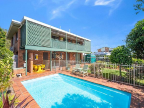 9 Rowell Street Battery Hill QLD